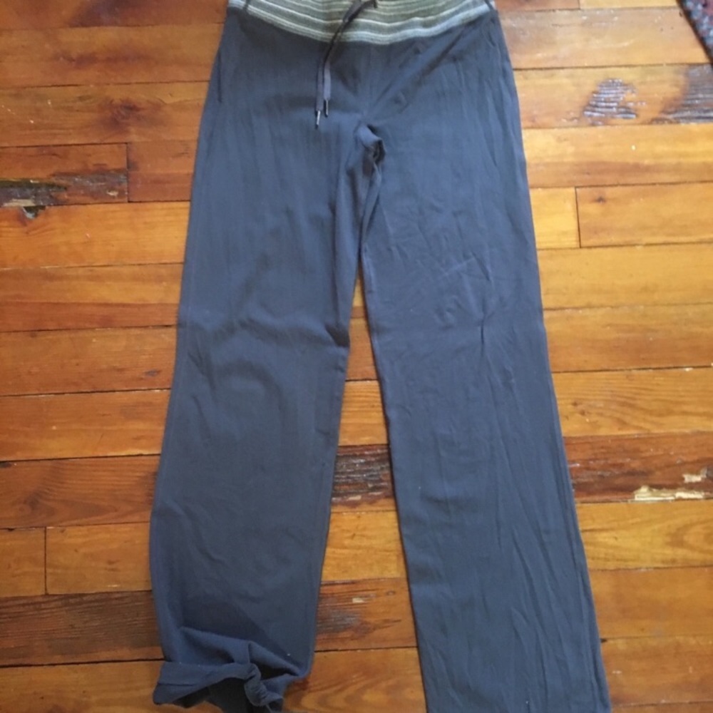 Lululemon. Legs have drawstrings. stretch material